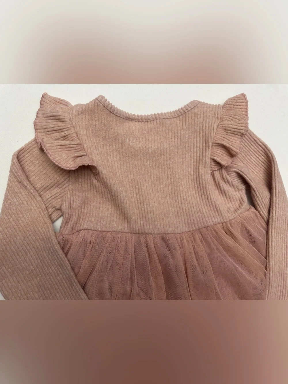 Zara girl’s dress ribbed top, ruffle shoulders, and a tulle skirt.  Size 3-4T.